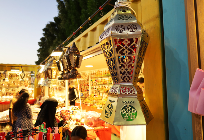 Foreigners experiencing quieter daytime streets during Ramadan in Saudi Arabia