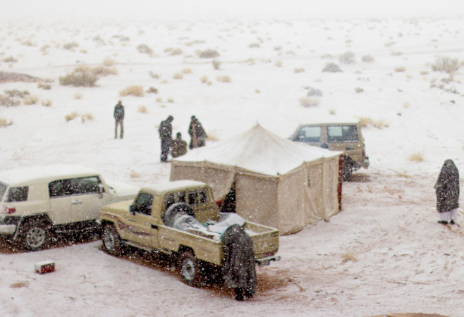 Desert camping experiences in Saudi Arabia during the winter months