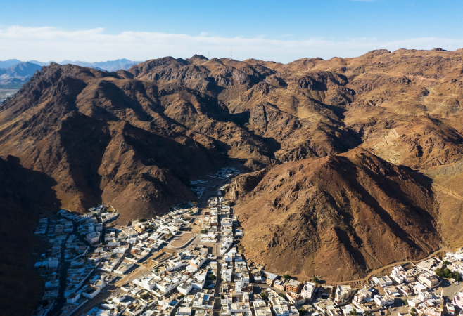 The rocky landscape of Mount Uhud, site of the historic Battle of Uhud